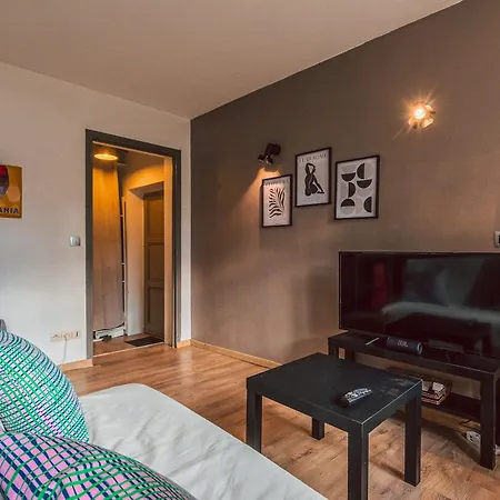 Duplex En Cave Voutee Au Coeur De * Douai