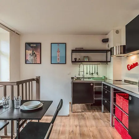 Duplex En Cave Voutee Au Coeur De *