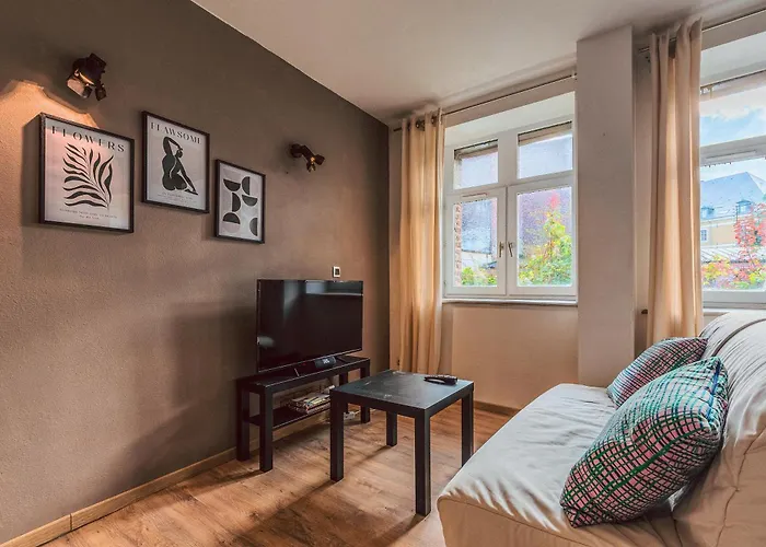 Duplex En Cave Voutée Au Coeur De *