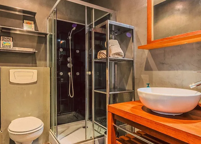 Appartement Duplex En Cave Voutée Au Coeur De